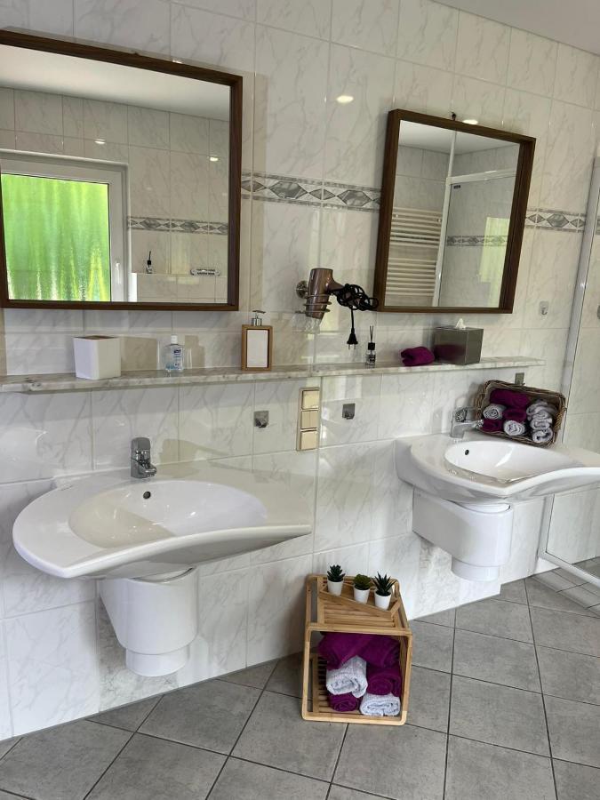 Ferienwohnung Goettert - Haus Erika Beckingen Εξωτερικό φωτογραφία